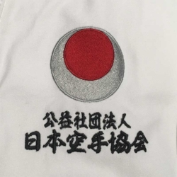 JKA bröstbroderi på Tokaido gi