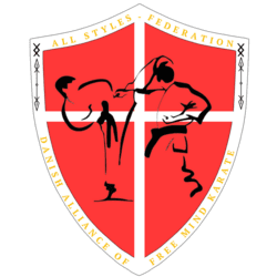 DKA logo broderet på gi