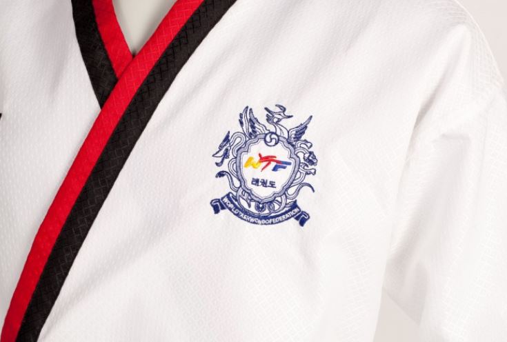 KWON Poomsae Taekwondo dobok - U17 pojkar - WT