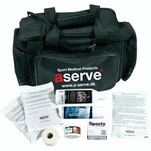 Liten klubbväska med innehåll